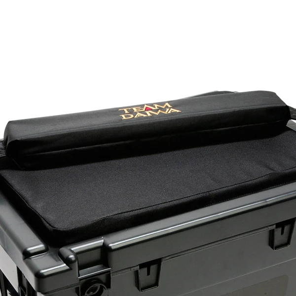 Daiwa Seat Box Large & FOC Padded Strap & Cushion 6 Daiwa Seat Box Large & FOC Padded Strap & Cushion - Image 4