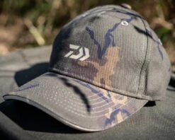 Daiwa Camo Peaked Hat -Fishing Equipment Discount Store 3kfemyzl638016779261602609
