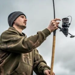 Daiwa 22 Emblem BR 10000 -Fishing Equipment Discount Store 4dghyhib638143195665084897