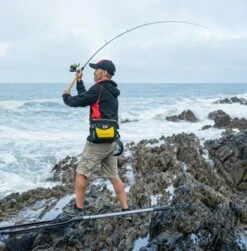 Daiwa Sand Storm Waist Bag -Fishing Equipment Discount Store dp4ji3y0637988341932730328